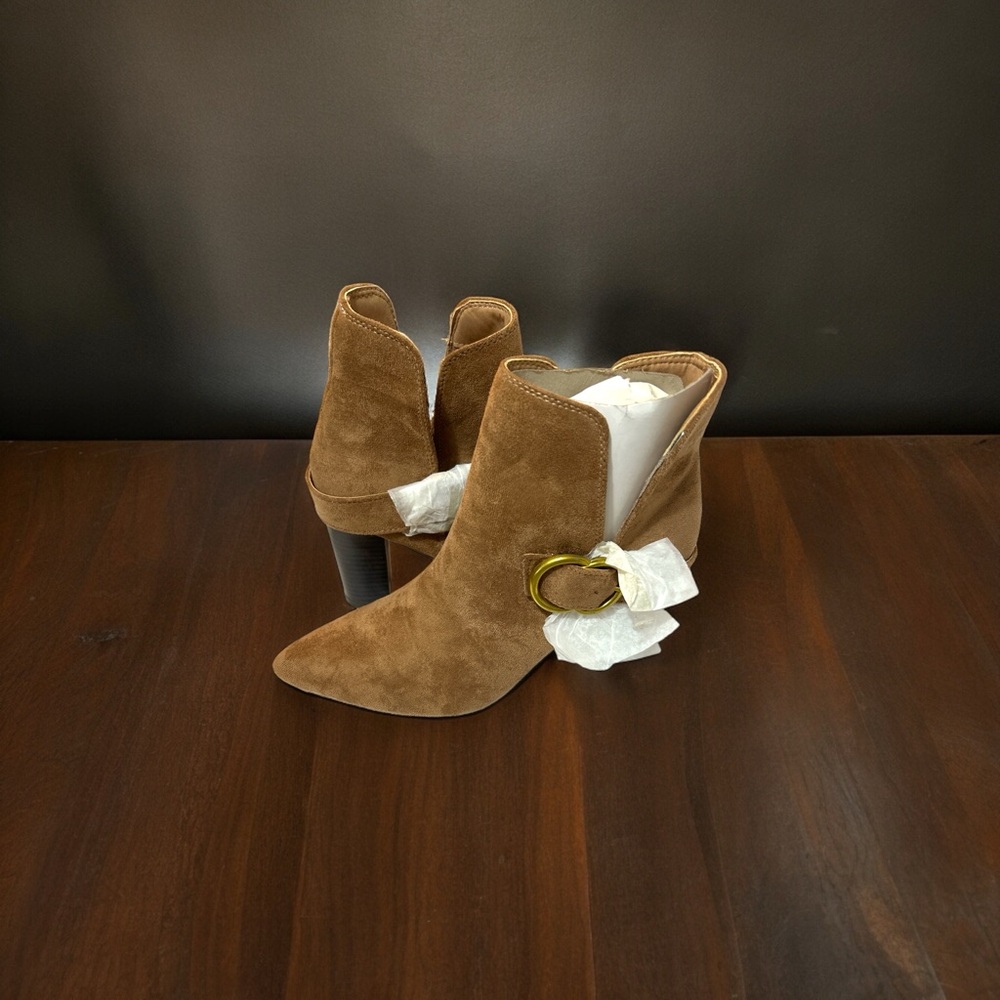 🤎✨NWT Shoe Republica boots - women's size 6